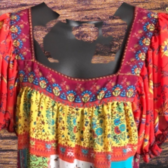 🌺Darling Boho sheer blouse patchwork like pattern - Picture 10 of 10